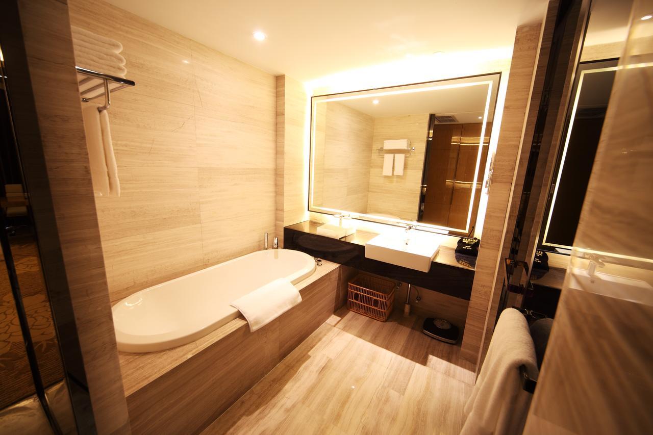 Shenglong Jianguo Hotel Haiyang Haiyang  المظهر الخارجي الصورة